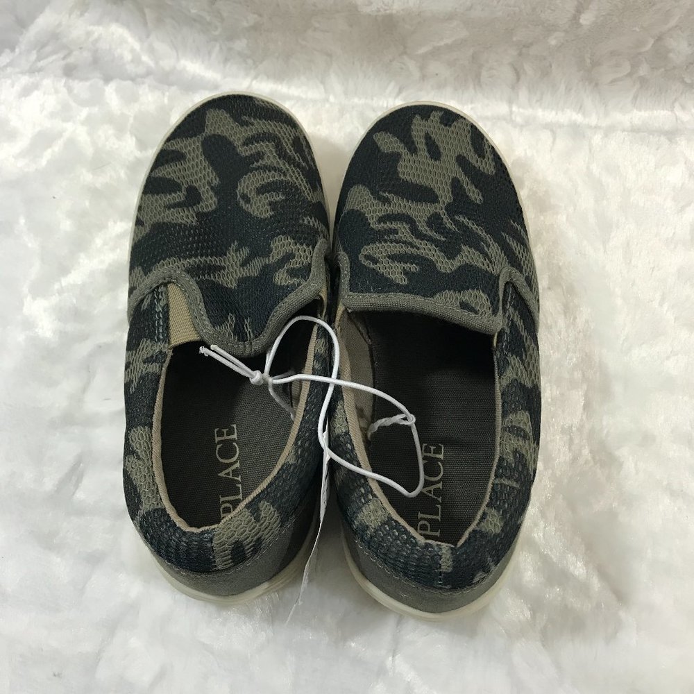 The Children's Place Green Camo Street Sneakers - Picture 7 of 8